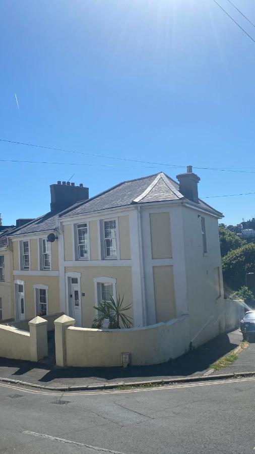 The Bonting Beautiful Three Bed Townhouse Near Harbour And Beach Torquay Exterior photo