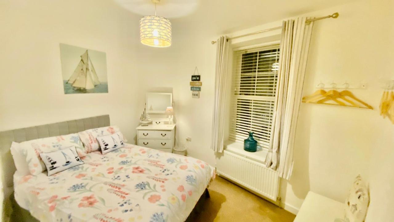 The Bonting Beautiful Three Bed Townhouse Near Harbour And Beach Torquay Exterior photo