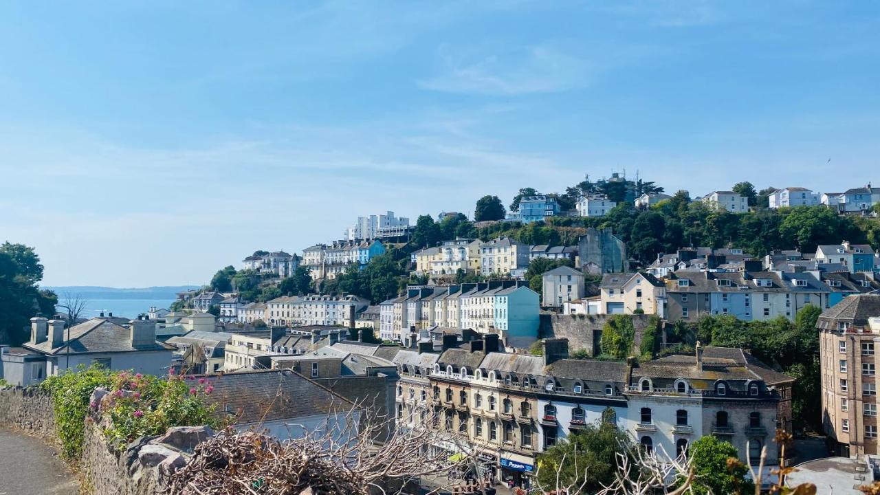 The Bonting Beautiful Three Bed Townhouse Near Harbour And Beach Torquay Exterior photo